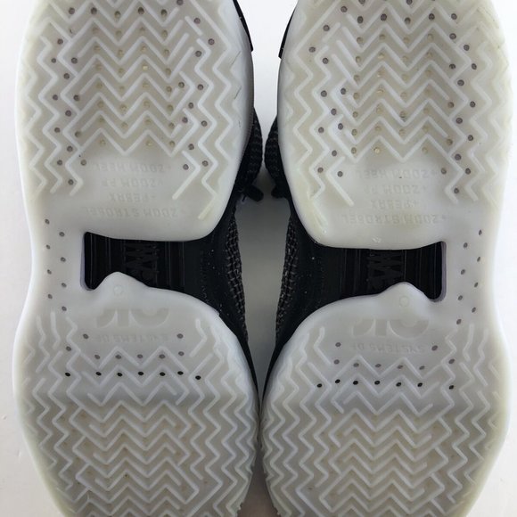 NEW Nike Air Zoom GT Jump Black Own Space Size 9 CZ9907-001 Basketball S… - Picture 3 of 12